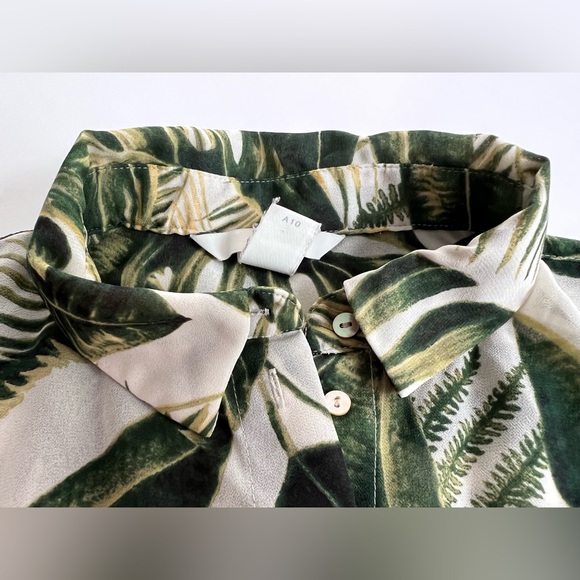 H&M Green Leaf Sheer Collared Sleeveless Button-Up Blouse - Size 8 - Picture 7 of 13